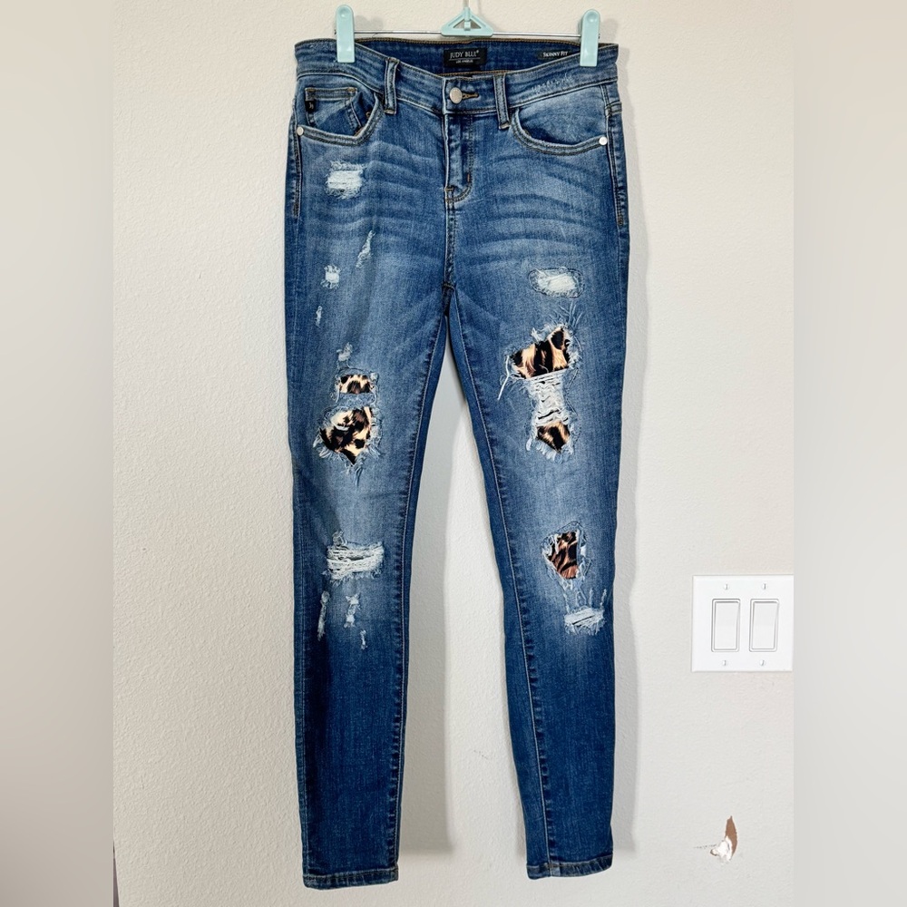 Judy Blue size 5 jeans with leopard patches. Great condition